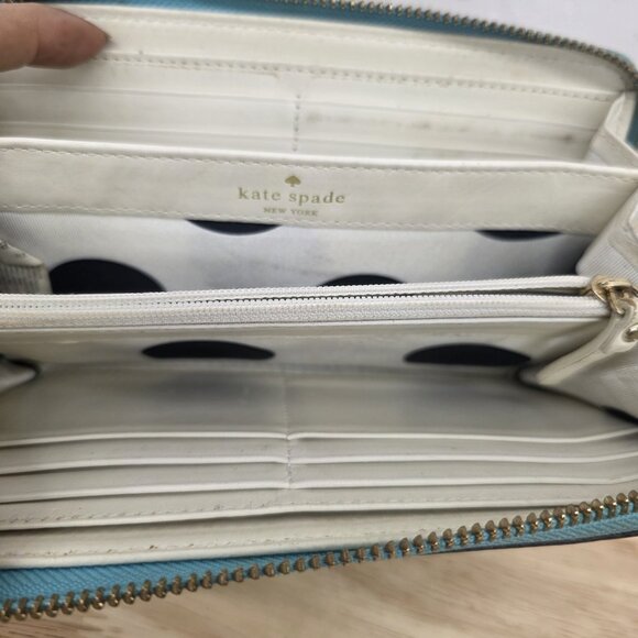 Kate Spade New York Round Zipper Wallet Cedar Street Lacey Light Blue - Picture 4 of 10